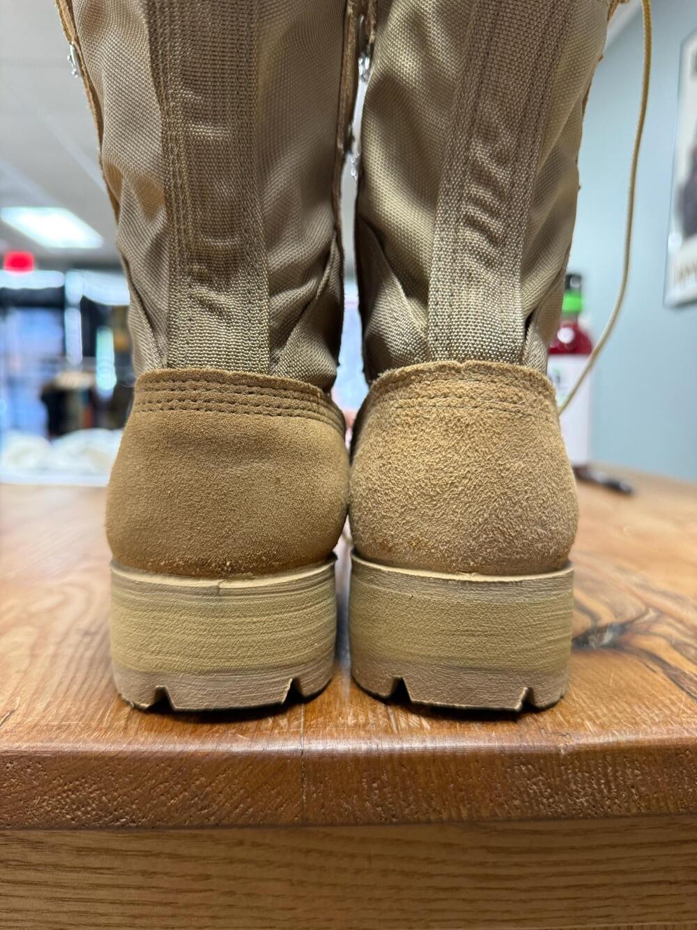 Combat Boots Womens Size 6.5 Beige Suede Vibram Sole Military Lace Up Mid Calf - Picture 7 of 16